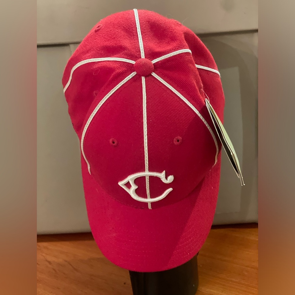 Cincinnati Reds American Needle ball cap